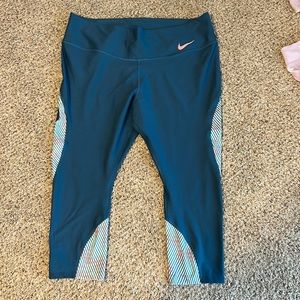 Women’s Nike Dri- Fit Leggings Size 1X